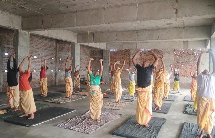 CM yoga