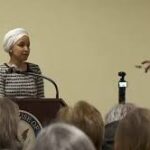 US ਤੋਂ ਵੱਡੀ ਖ਼ਬਰ: ਡੈਮੋਕ੍ਰੇਟਿਕ ਨੇਤਾ ਇਲਹਾਨ ਉਮਰ ’ਤੇ ਹਮਲੇ ਦੀ ਕੋਸ਼ਿਸ਼, ਪੁਲਿਸ ਨੇ ਸਰਿੰਜ ਨਾਲ ਹਮਲਾਵਰ ਫੜਿਆ