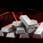 Silver Price Crash: ਚਾਂਦੀ ਨੇ ਤੋੜੇ ਸਾਰੇ ਰਿਕਾਰਡ—ਲਗਾਤਾਰ ਗਿਰਾਵਟ, ਕੀ ਹੁਣ ਖਰੀਦਣ ਦਾ ਸਹੀ ਸਮਾਂ?