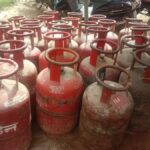 ਘਰੇਲੂ LPG ਖਪਤਕਾਰਾਂ ਨੂੰ ਵੱਡੀ ਰਾਹਤ: e-KYC ਦੀ ਡੈੱਡਲਾਈਨ ਵਧੀ, ਇਸ ਤੋਂ ਬਾਅਦ ਕਮਰਸ਼ੀਅਲ ਰੇਟ ‘ਤੇ ਮਿਲੇਗਾ ਸਿਲੰਡਰ; ਜਾਣੋ ਆਸਾਨ ਪ੍ਰੋਸੈੱਸ
